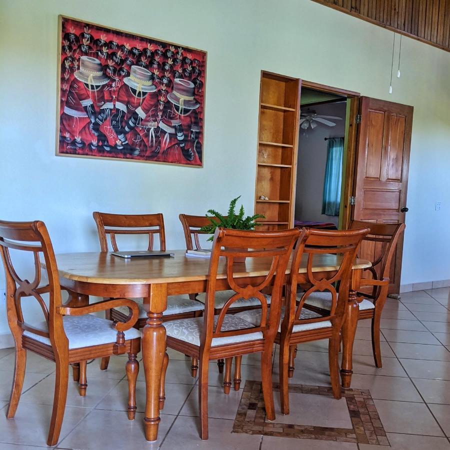 Seaside Inn Roatan Уест Бей Екстериор снимка