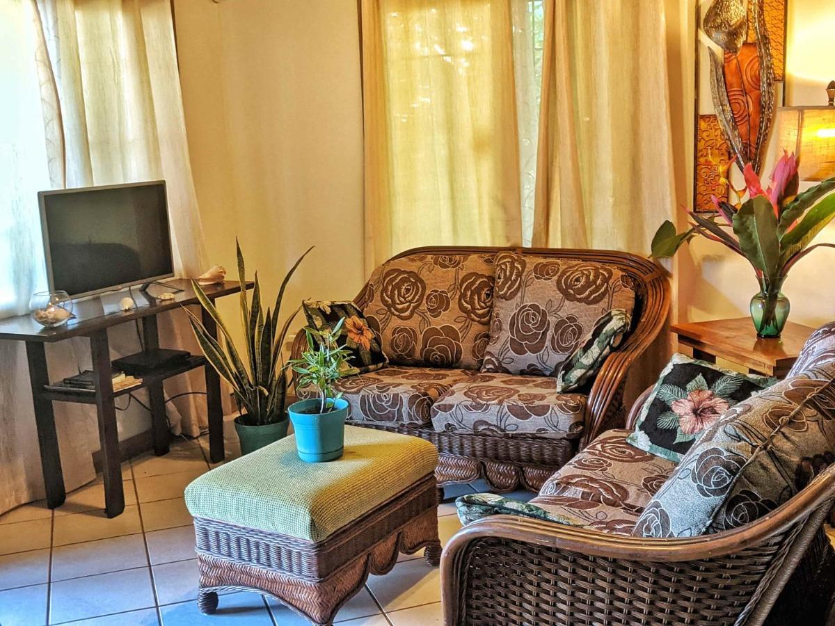 Seaside Inn Roatan Уест Бей Екстериор снимка