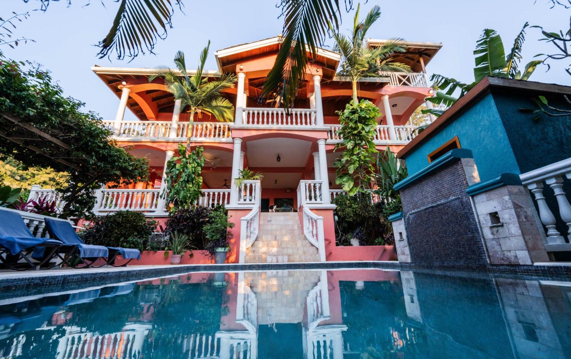 Seaside Inn Roatan Уест Бей Екстериор снимка